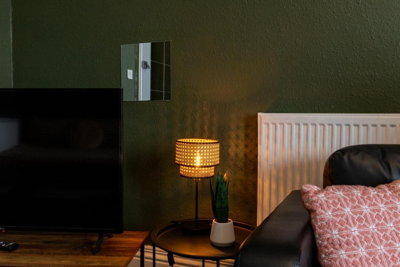 Apartment Digbeth Centre Sleeps 12 Opposite Coach Station *