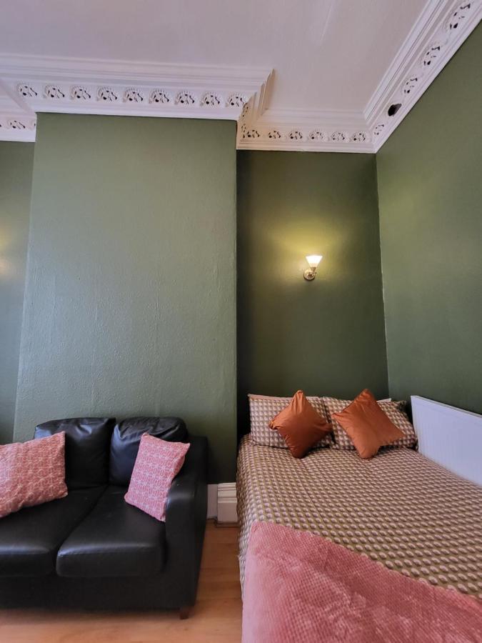 Apartment Digbeth Centre Sleeps 12 Opposite Coach Station Birmingham